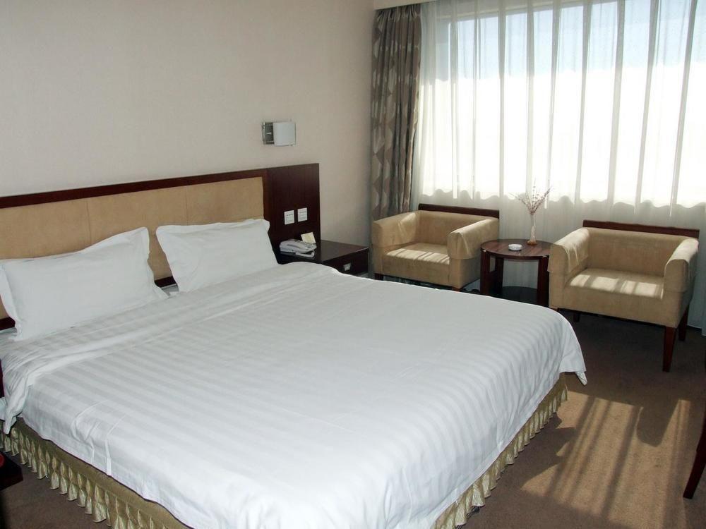 Changchun Ya Tai Hotel Exterior foto