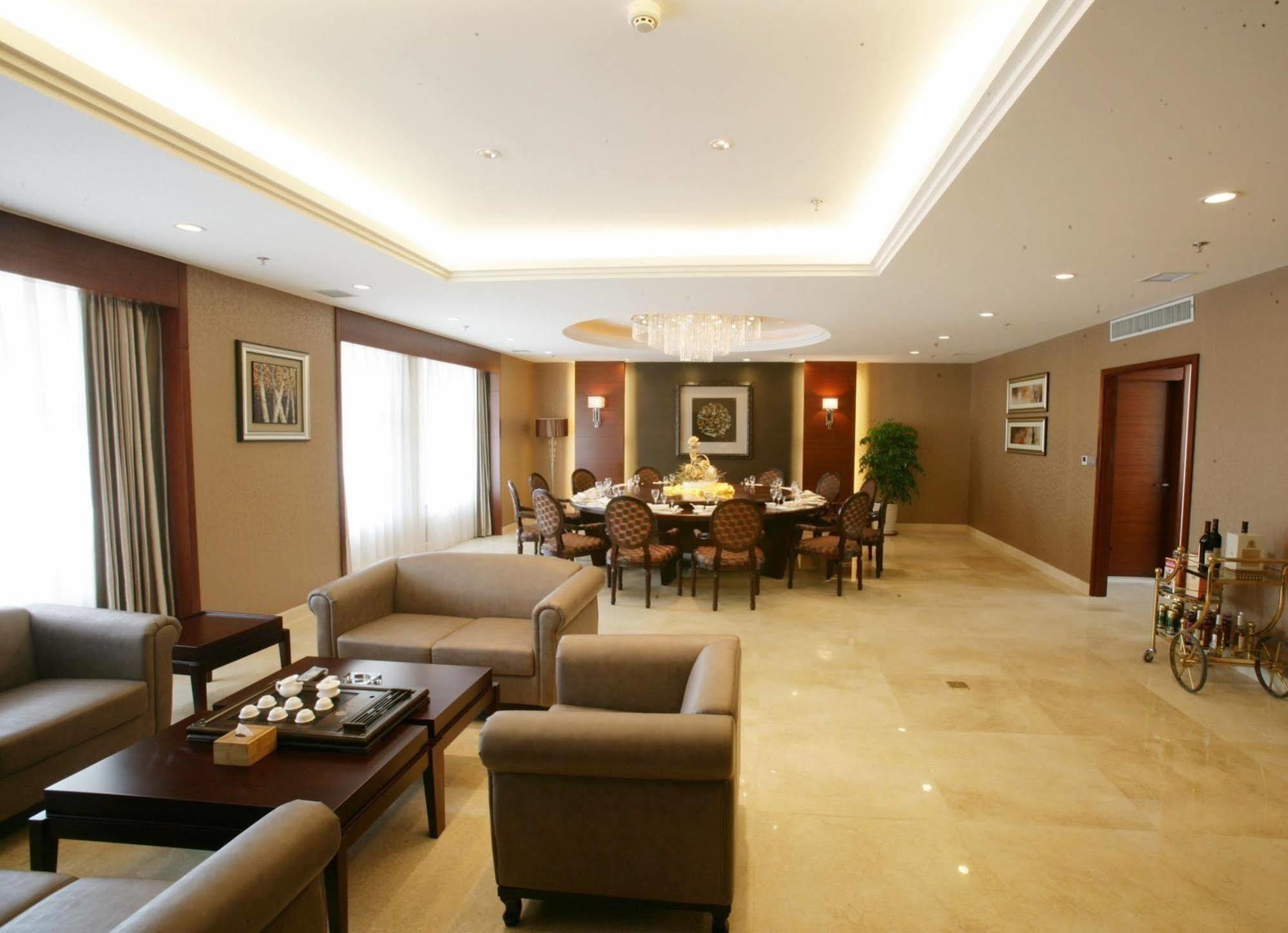 Changchun Ya Tai Hotel Exterior foto